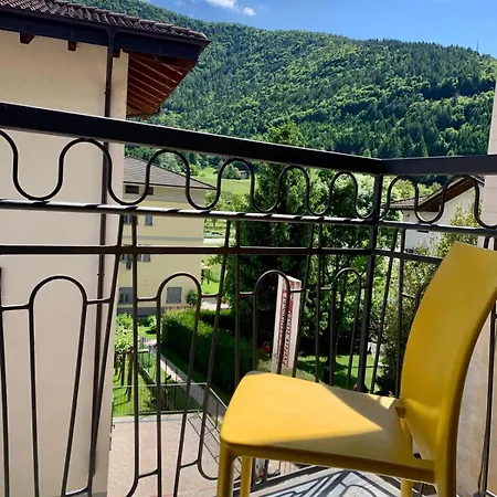 Perla Hotel Tiarno di Sotto